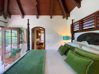 Chanticleer - Photo 26